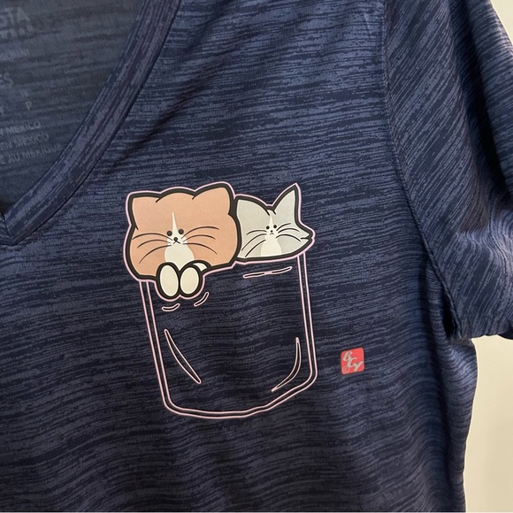 Women’s Quick Dry Cat Pocket Tee - Picture 2 of 10